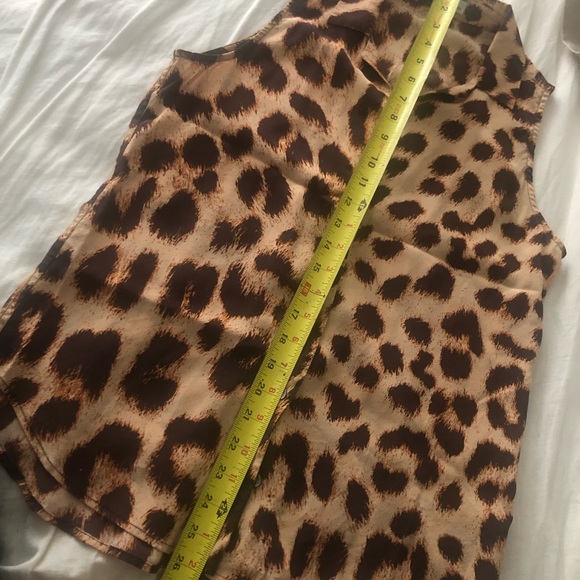 Equipment Leopard Print Sleeveless Blouse - Picture 7 of 9